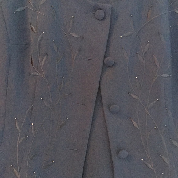 Two piece navy blue suit. - Picture 2 of 4